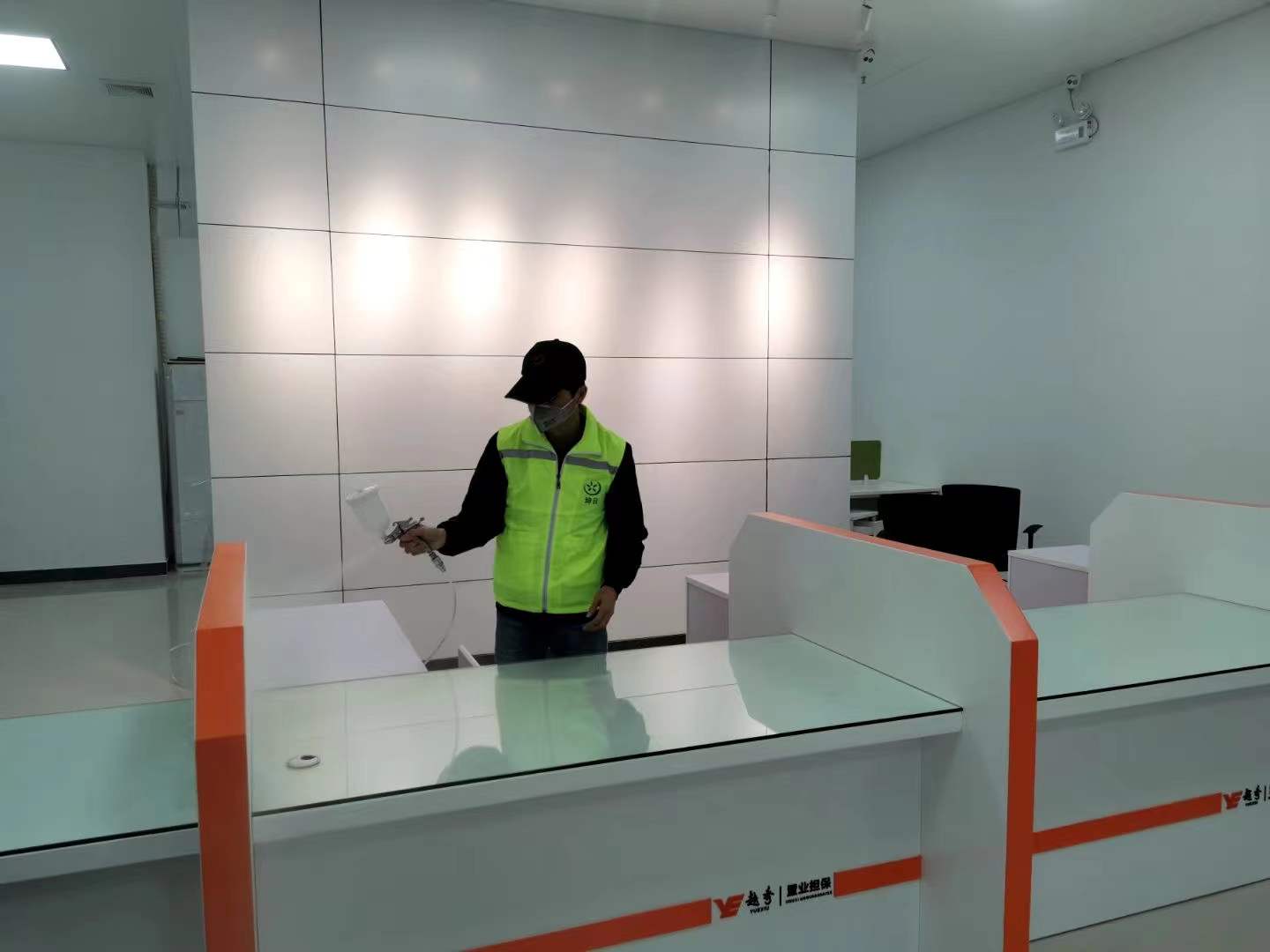 办公室空气治理